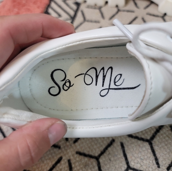 SO ME WHITE LACE UP PLATFORM OXFORDS, SZ 8 - Picture 11 of 11